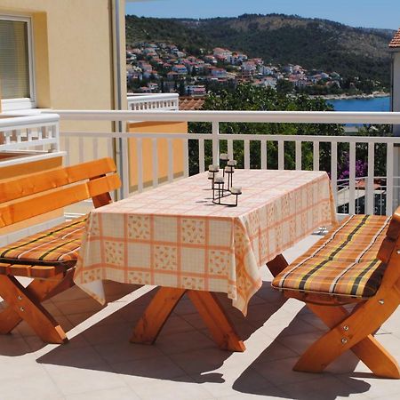 Ciovo Apartments Τρογκίρ Εξωτερικό φωτογραφία