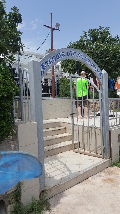 Ciovo Apartments Τρογκίρ Εξωτερικό φωτογραφία
